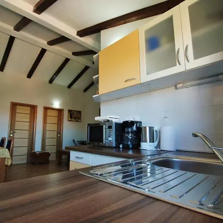Debeljakovic Apartment